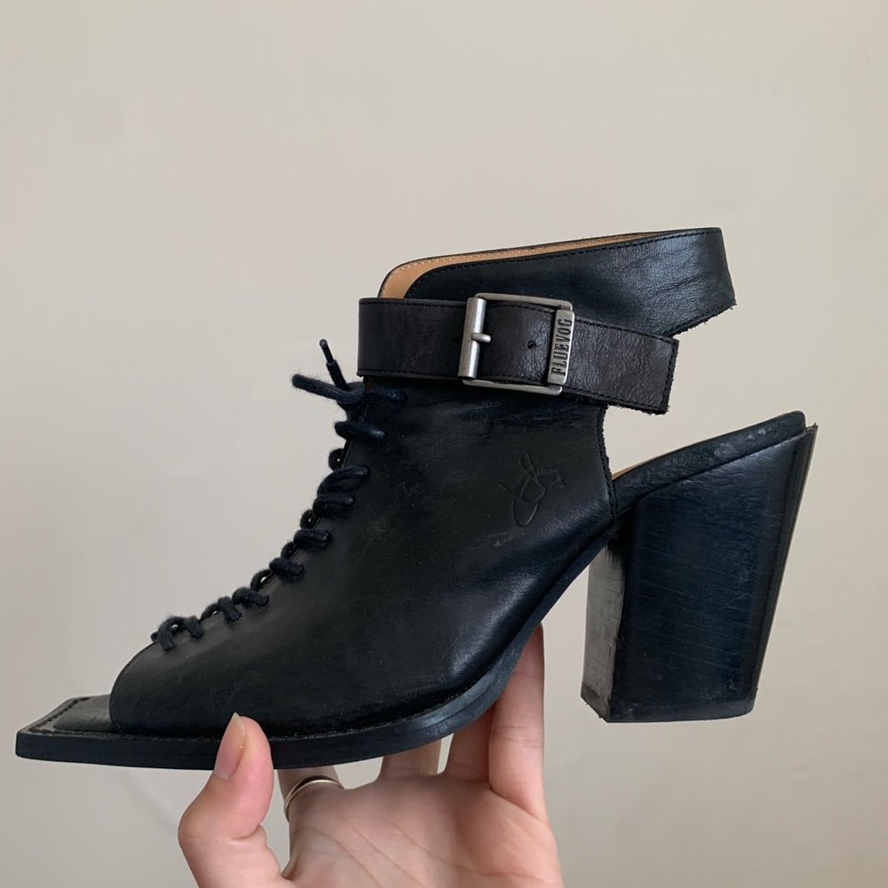 JOHN FLUEVOG Black Open Toe NYC ROCKAFELLAH Heels